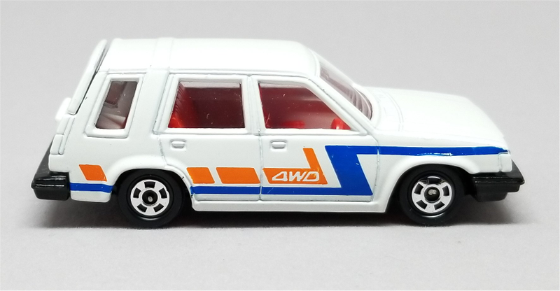 Illustration for article titled Radcast 2018: Tomica Toyota Sprinter Carib